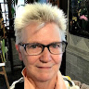 Meet your Posher, Debra